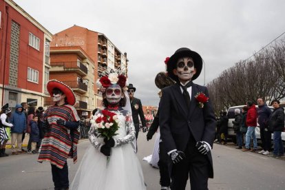 Gran desfile del sábado de Piñata en Astorga. J. NOTARIO