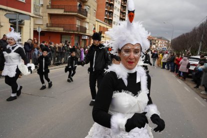 Gran desfile del sábado de Piñata en Astorga. J. NOTARIO