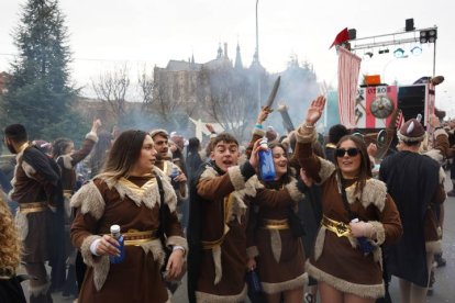 Gran desfile del sábado de Piñata en Astorga. J. NOTARIO