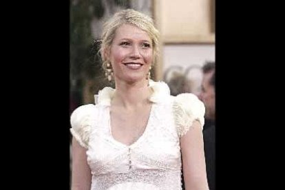 Blanco roto para una de las más elegantes de Hollywood, Gwyneth Paltrow, que además optaba a un premio por su papel en «Proof».
