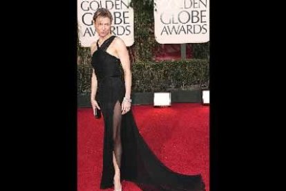 «Briget Jones» (Renee Zellweger), elegante en negro.