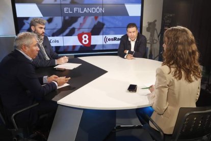 Torné, Núñez, Santos y Elena Rodríguez. RAMIRO