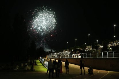 Fuegos artificiales en la noche de San Juan. FERNANDO OTERO