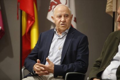 Herminio Medina. Regantes del Páramo Bajo, León y Zamora. RAMIRO