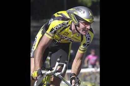 En el gran palmarés de Olano figuran sus siete participaciones en La Vuelta y su victoria de 1998. En 1995, año en que ganó Laurent Jalabert, consiguió ser segundo.