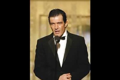 Antonio Banderas, que fue uno de los conductores de la gala, también figuraba como nominado por su interpretación en una mini serie norteamericana.