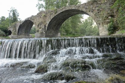'La grandeza del agua'. De Marta Tascón Riñón. En Villalfeide.