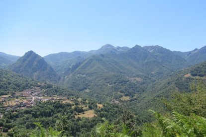 'Valle de Sajambre desde Mirador de los Porros'. De  Francisco Valdesueiro Garcia. En el Valle de Sajambre