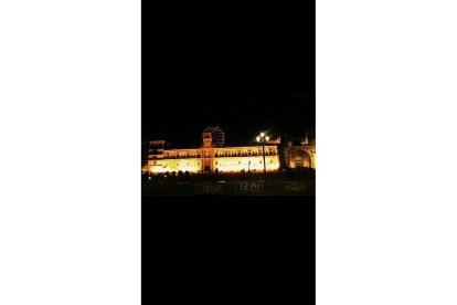 'Fuegos artificiales'. De Eutiquiano Valladares García. En León.