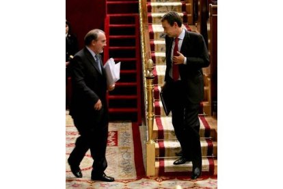 Llegó con la experiencia de la Unión Europea para encargarse de los asuntos económicos del Ejecutivo español. Gran conocedor de los asuntos presupuestarios, ya ocupó la cartera económica con el Gobierno de Felipe González. Y ha confirmado que, si Zapatero repite, él lo también lo hará.