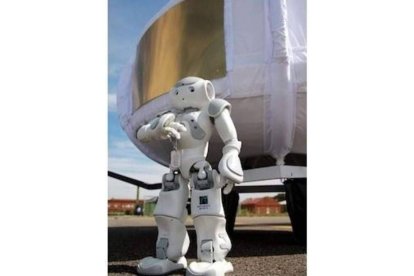 <strong>Otra vez </strong> ■ El androide se traslada hoy a León para las nuevas pruebas.