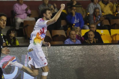 David Fernández acaba su cesión en junio. F. OTERO