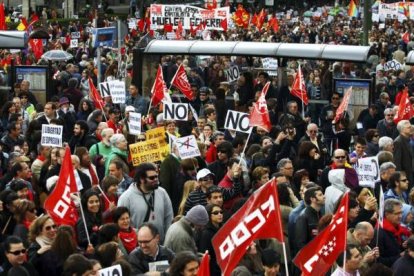 Manifestación encabezada por los secretarios de CCOO y UGT, Toxo y Méndez, en Madrid. Foto: AGUSTÍN CATALÁN