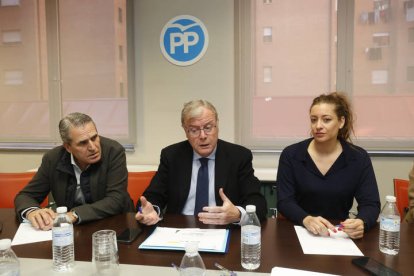 Encuentro parlamentario del PP sobre el Corredor Atlántico. FERNANDO OTERO