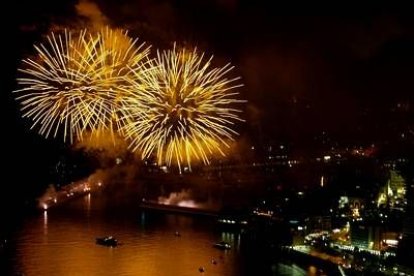 La jornada se cerró con unos vistosos fuegos artificiales.