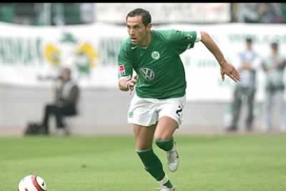 El búlgaro es la gran esperanza para abastecer de balones a Torres y a Kezman.