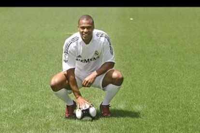 El ex del Sevilla aportará su fuerza y llegada al Real Madrid.