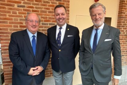 Acto de entrega del Premio Diario de León al Desarrrollo Social y los Valores Humanos. RAMIRO