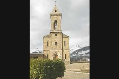 La iglesia de Riaño fue rescatada de las aguas y trasladada piedra a piedra al nuevo pueblo