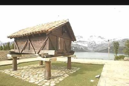 Horreo construido en las inmediaciones de Riaño