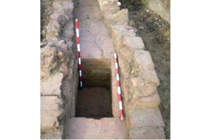 Desarenador aguas abajo de la curva. EMILIO CAMPOMANES ALVAREDO