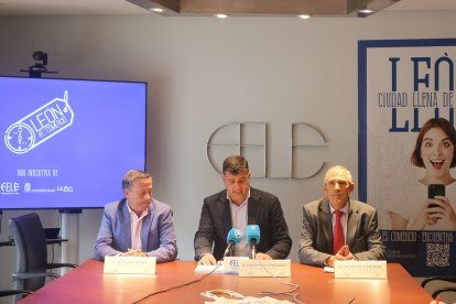Sainz, Fernández y Canuria, en la presentación. DL