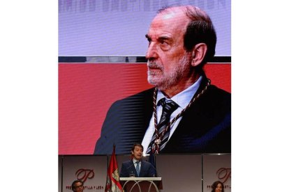 Imagen de Verdugo durante el discurso de Mañueco. FERNANDO OTERO