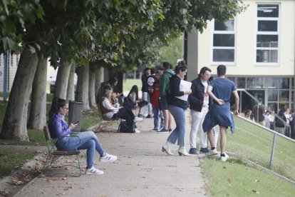 Vuelta a las clases en la Universidad de León. RAMIRO