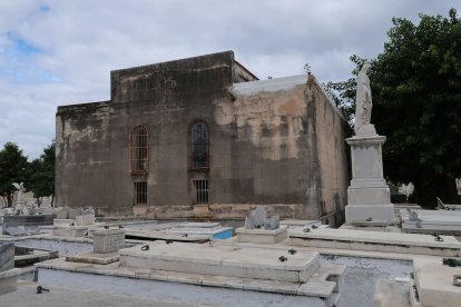 Panteón de los leoneses en Cuba. DL