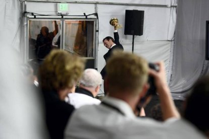 Jon Hamm, emocionado con su premio. PAUL BUCK | EFE