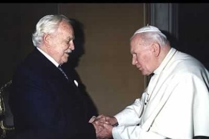 Mantenía una buena relación con Juan Pablo II, fallecido el pasado 2 de abril.