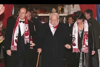 Sus hijos siempre fueron un gran apoyo, preocupándose, en todo momento, por el estado de su padre.