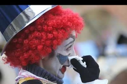 La Bañeza vive uno de los carnavales más animados de la provincia. La normalidad queda a un lado para dar paso a la locura colectiva.