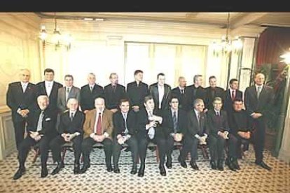 Pese a todo, en el 2003 el Tour recibe el Príncipe de Asturias de Deportes por simbolizar desde hace cien años 