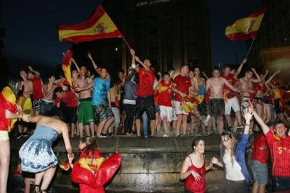 «¡Todos a la fuente!». Ese fue el grito de guerra en Santo Domingo. secundino pérez