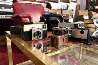 Lo que fue una modernidad para las generaciones del siglo XX se han convertido en objetos vintage, una nueva categoría dentro del mundo de las antigüedades que sigue teniendo relevancia por su valor artístico o suntuario. DL