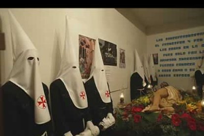 Los momentos previos de la salida van acompañados de una gran concentración por parte de los papones.