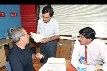Desde octubre del 2000 es secretario del partido socialista de Castilla y León.
