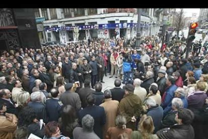 León siempre se ha mostrado muy sensible ante las acciones terroristas, como se ha demostrado en el día de hoy, en el que cientos de personas dejadoron a un lado su actividad cotidiana por salir a manifestarse.