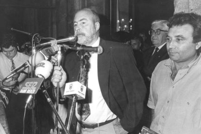 Raúl Guerra Garrido, pregonero en las fiestas de la Encina en 1992. L. DE LA MATA