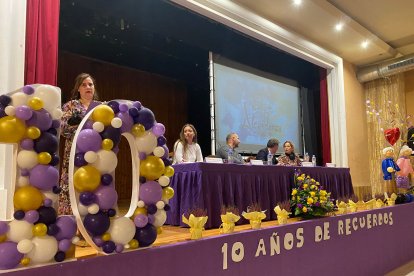 Un momento de los discursos. DL
