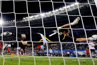 Casillas tuvo que emplearse a fondo.