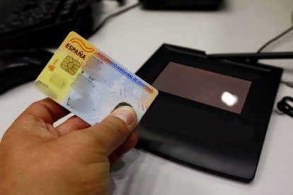 Renovación del DNI. RAMIRO