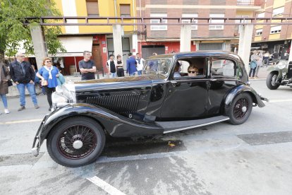 Llegada al aparcamiento de la plaza Tierno Galván. L. DE LA MATA