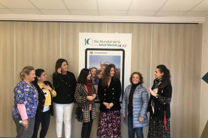 La delegada de la Junta en León visita el centro La Senda de Salud Mental. DL