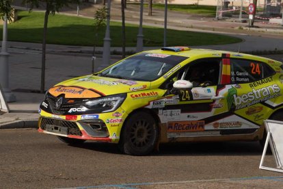 García a los mandos de su Renault. J. NOTARIO