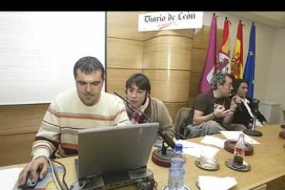 Las cientos de preguntas enviadas colapsaron la web, por lo que no todas pudieron ser contestadas.
