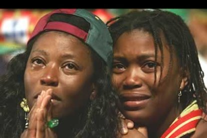 Las lágrimas afloraron pronto en el rostro de los portugueses, impotentes al ver a su selección estrellarse con el muro griego.