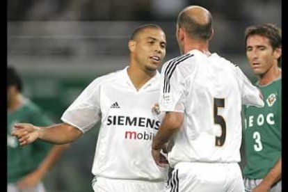 El <b>Real Madrid</b> vuelve a ser el gran favorito al título. Los refuerzos en defensa y mantener intactos a sus cinco «galácticos» refuerzan su posición.