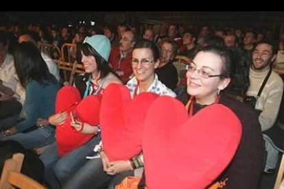 El úblico estaba muy animado.